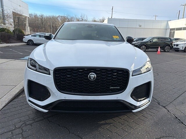 2024 Jaguar F-PACE P250 R-Dynamic S photo 2