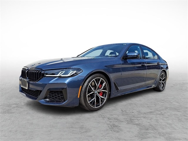 2023 BMW 5 Series M550i