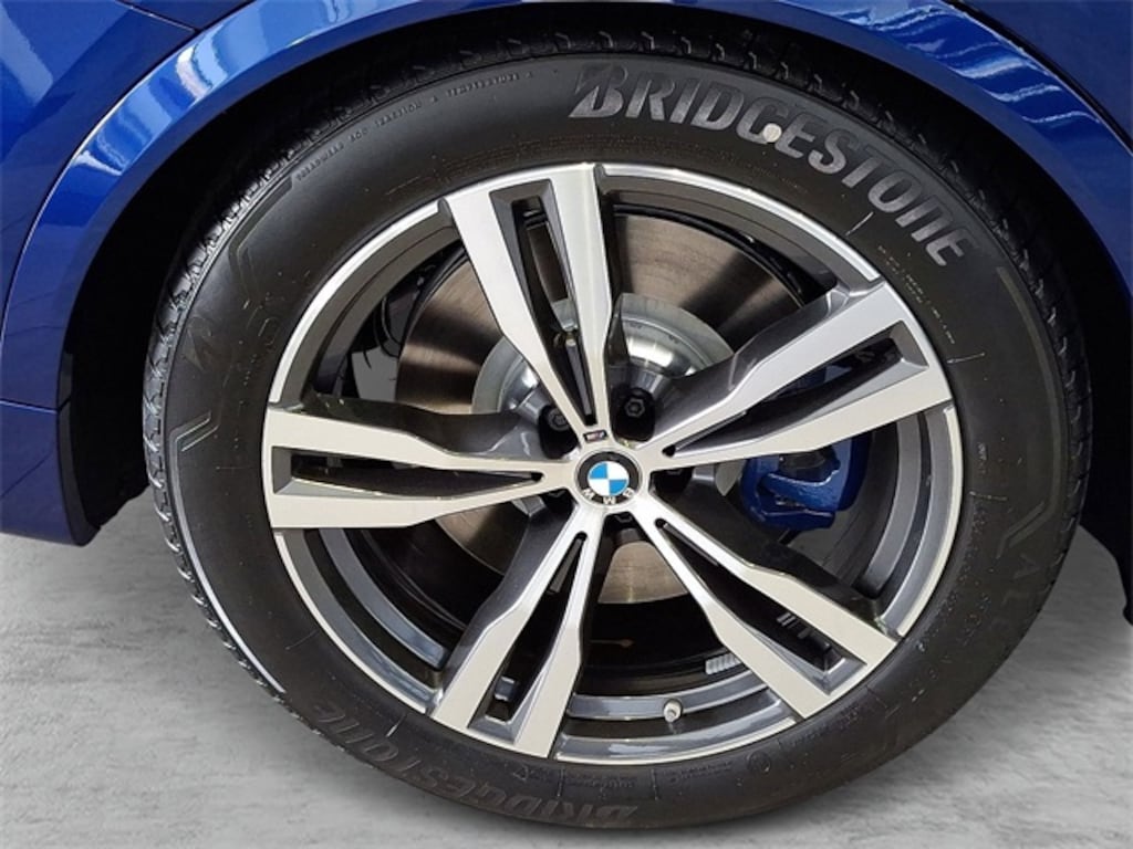 New 2026 BMW X7 M60i SUV