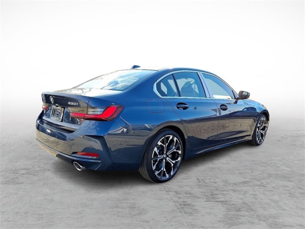 New 2026 BMW 330i xDrive Sedan