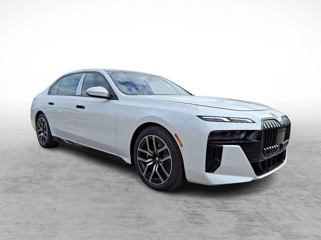 2026 BMW 7 Series 740i - Photo 4