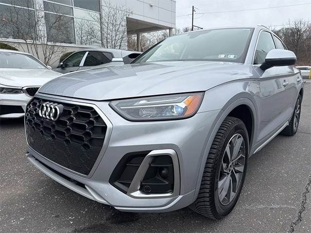 2022 Audi Q5 Premium Plus's photo