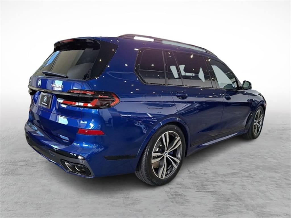 New 2026 BMW X7 M60i SUV