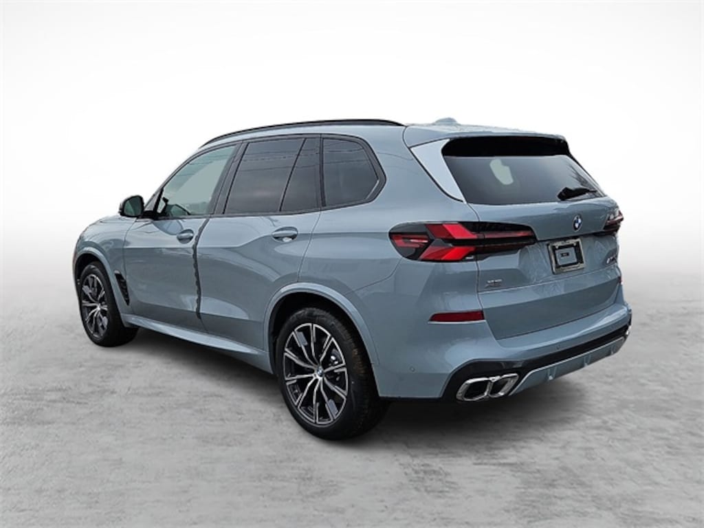 New 2026 BMW X5 M60i SUV