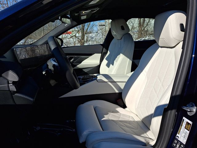 2026 BMW 5 Series 530i - Photo 13