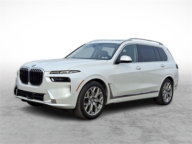 2024 BMW X7 40i's photo