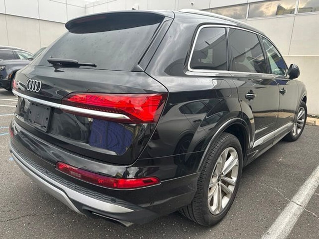 Used 2025 Audi Q7 55 Premium SUV