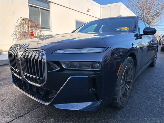 2023 BMW 7 Series 760i's photo