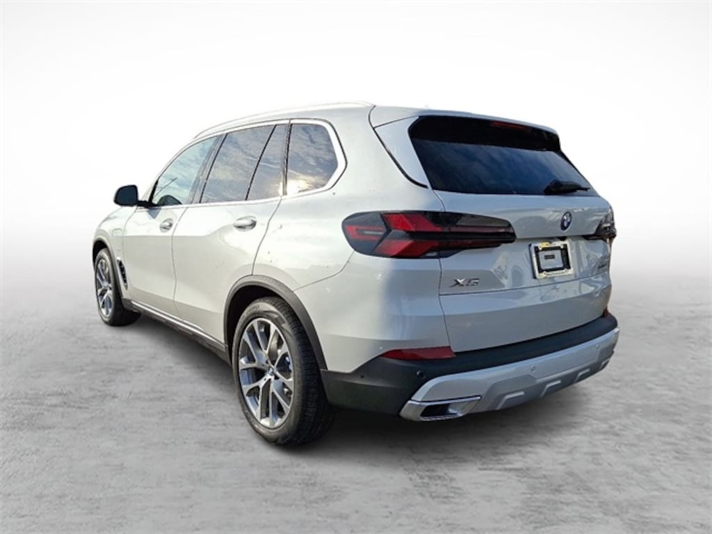 New 2026 BMW X5 PHEV xDrive50e SUV