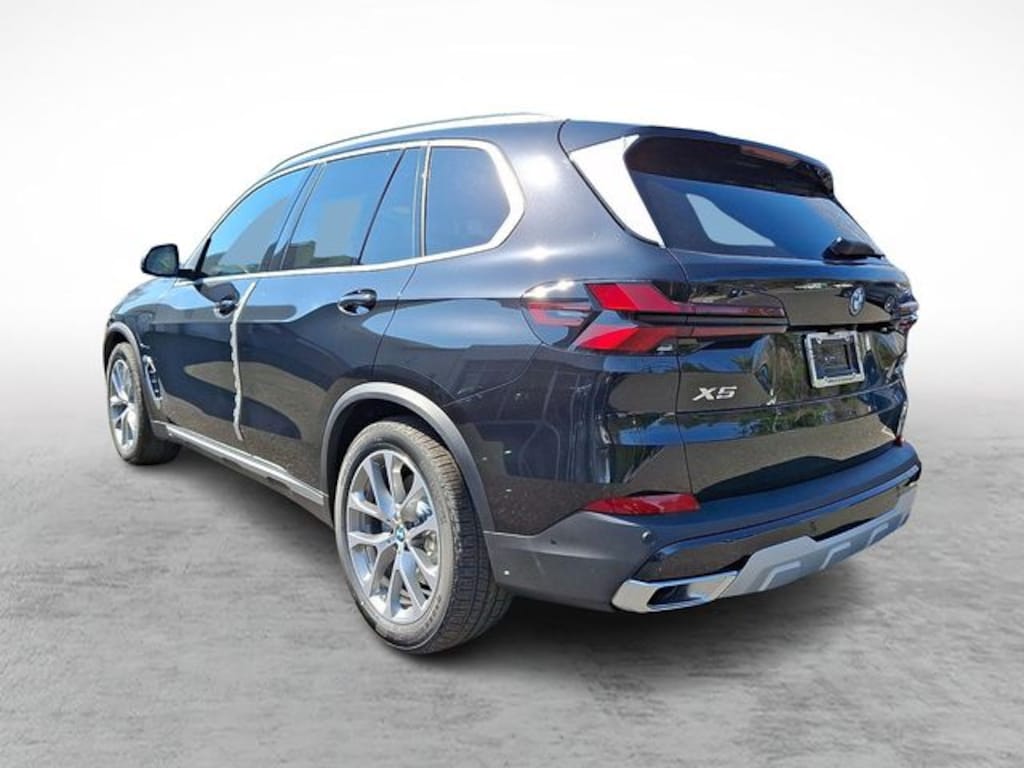 New 2026 BMW X5 PHEV xDrive50e SUV