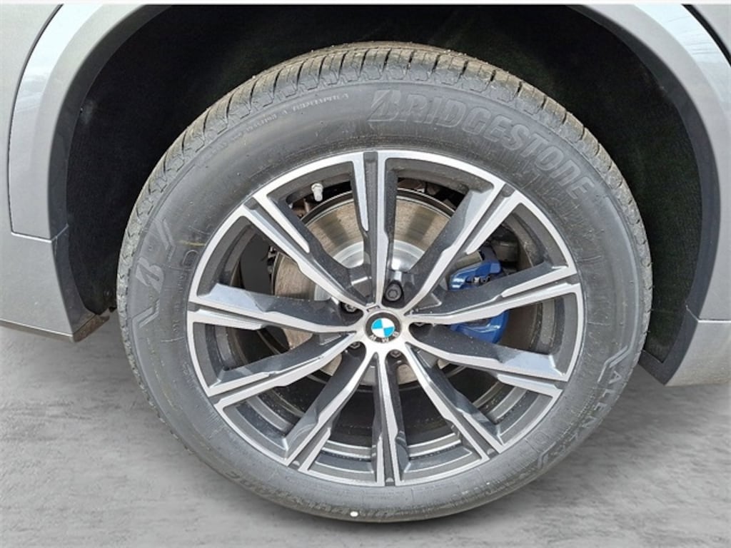 New 2026 BMW X5 xDrive40i SUV