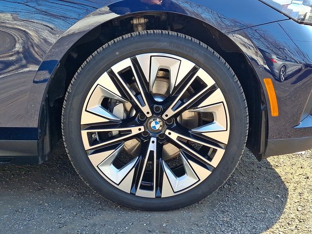 2026 BMW 5 Series 530i - Photo 8