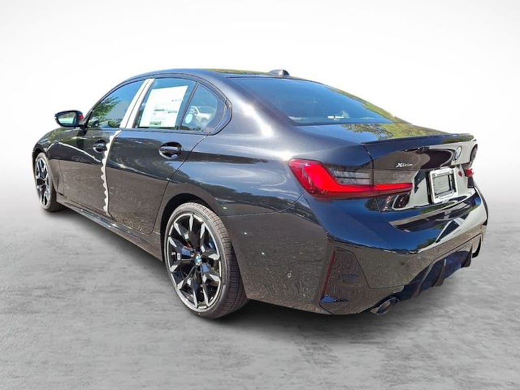 New 2026 BMW 330i xDrive Sedan