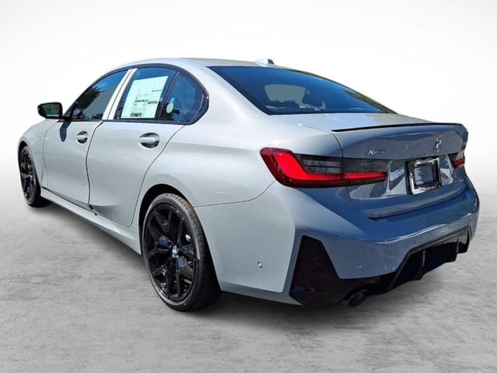 New 2026 BMW 330i xDrive Sedan