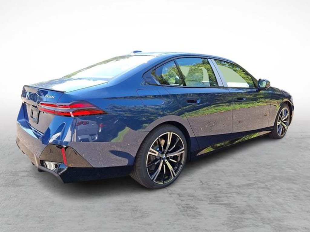 New 2027 BMW 530i xDrive Sedan