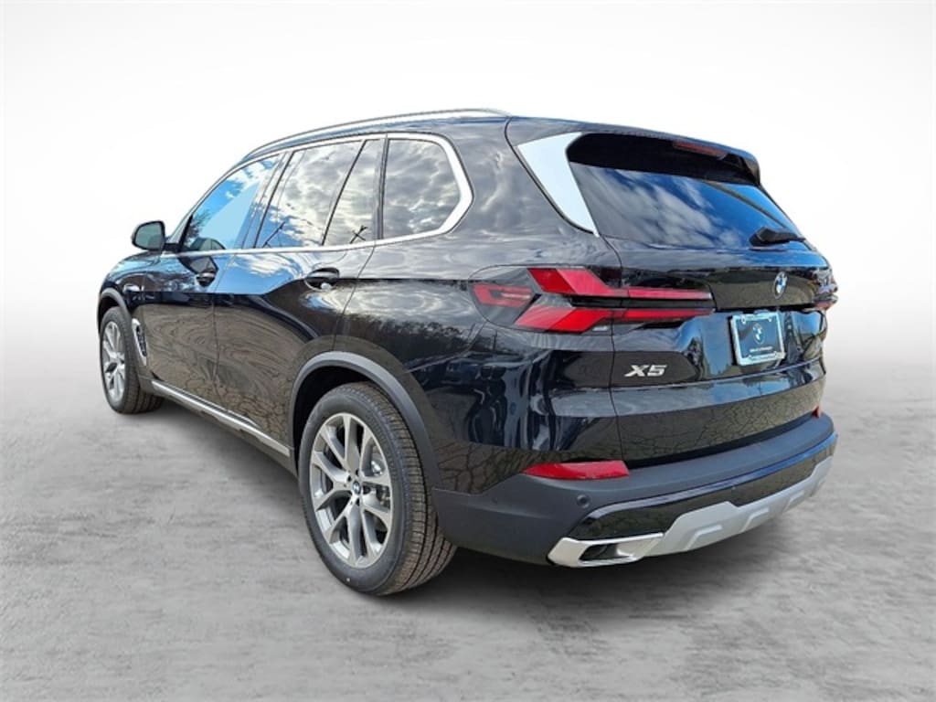 New 2026 BMW X5 xDrive40i SUV