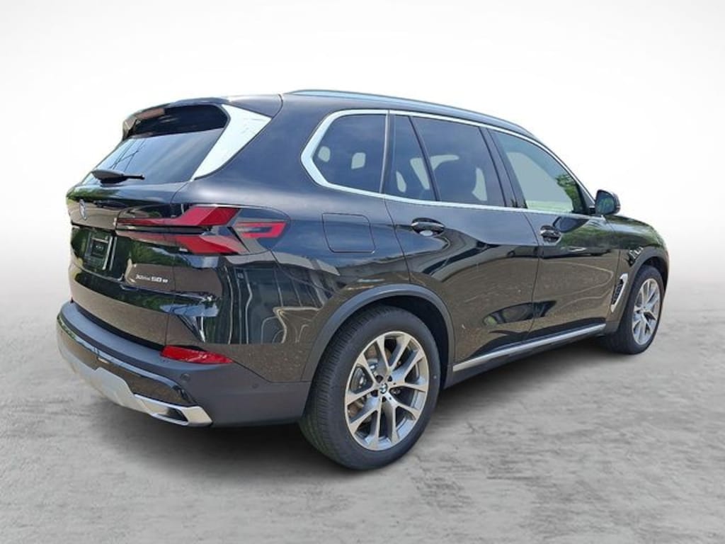 New 2026 BMW X5 PHEV xDrive50e SUV