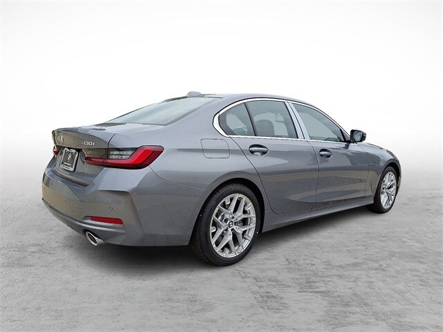 2025 Bmw 330i xDrive Sedan photo 3