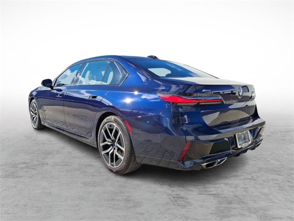 Certified 2023 BMW 760i xDrive Sedan