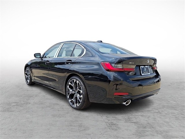2025 Bmw 330i xDrive Sedan photo 2