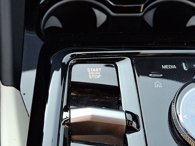 2026 BMW 5 Series 530i - Photo 23