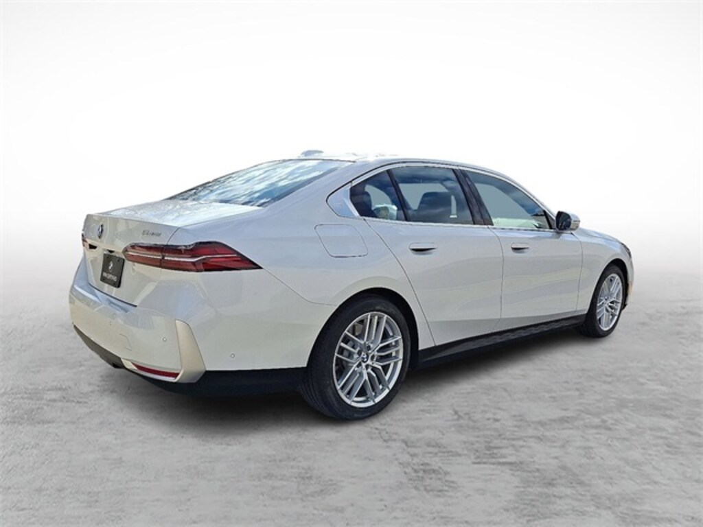 Used 2025 BMW 530i xDrive Sedan
