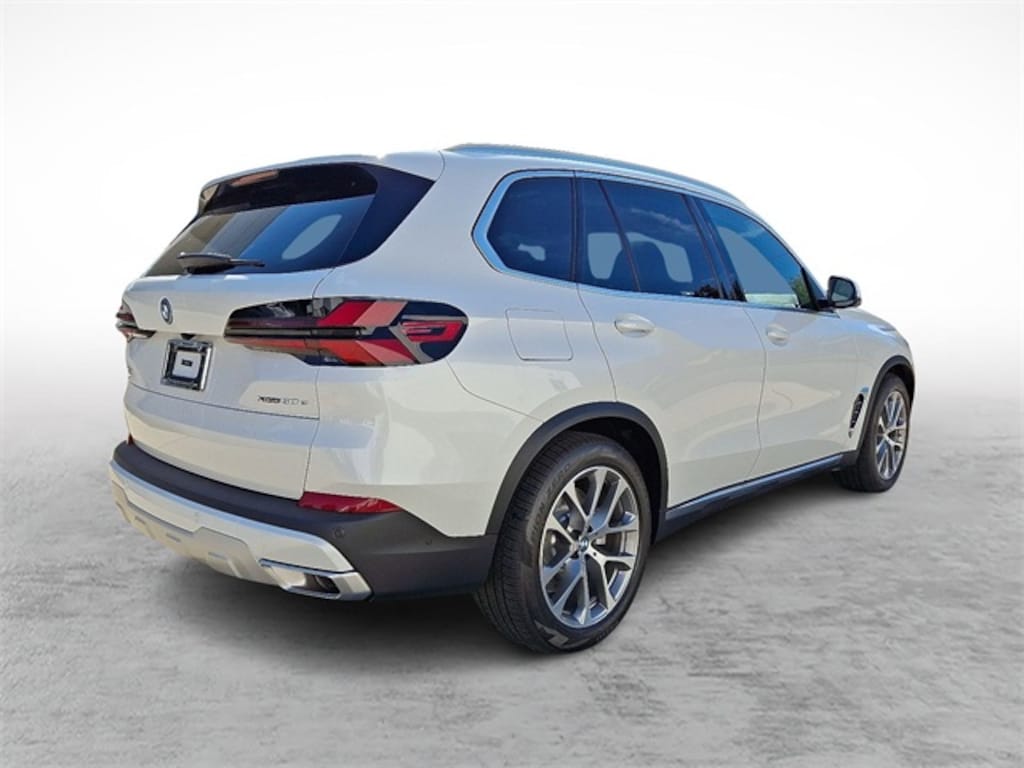 New 2026 BMW X5 PHEV xDrive50e SUV