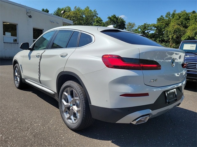 Used 2025 BMW X4 30i with VIN 5UX33DT09S9X79743 for sale in Fort Washington, PA