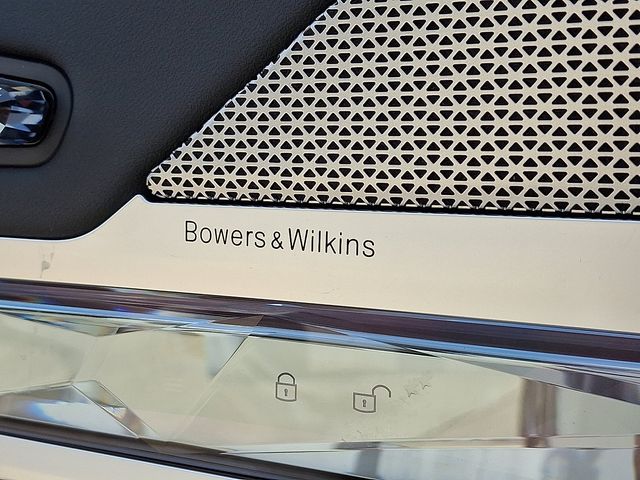 2025 BMW 7 Series 760i - Photo 17