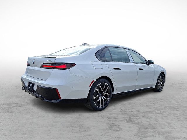 2026 BMW 7 Series 740i - Photo 3