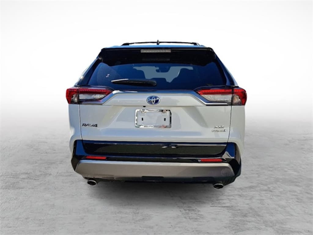 Used 2022 Toyota RAV4 Hybrid XSE SUV