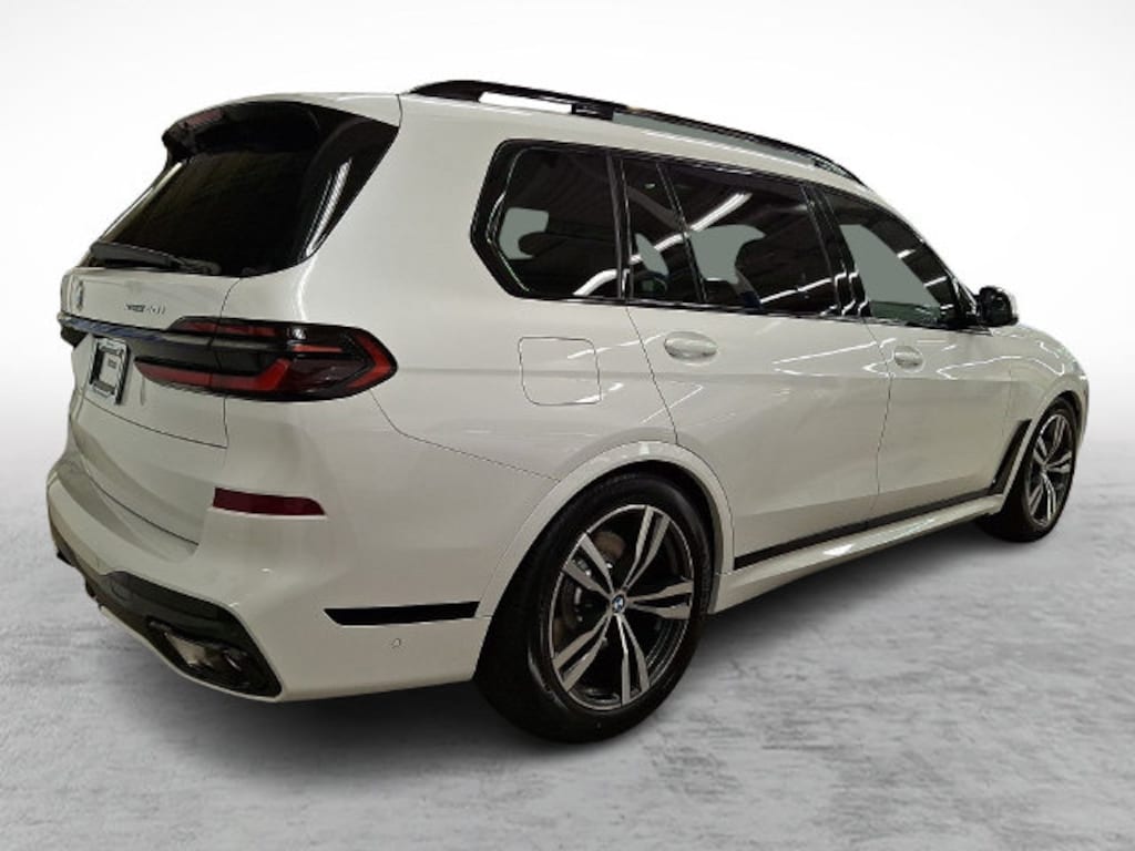 New 2027 BMW X7 xDrive40i SUV