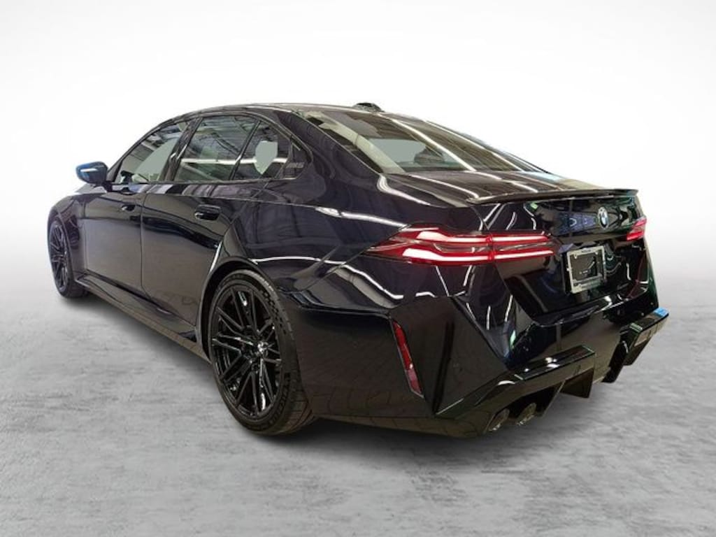 New 2027 BMW M5 Sedan