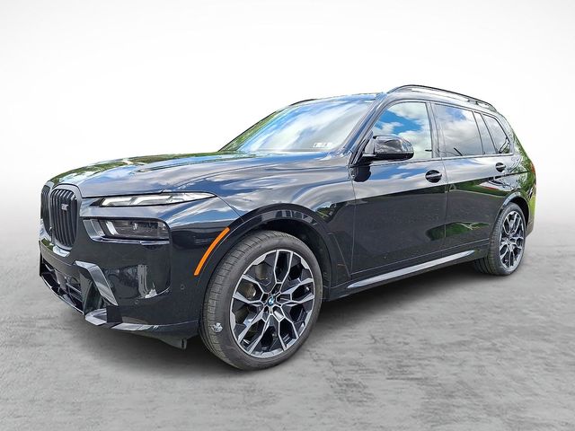 2025 BMW X7 M60i's photo