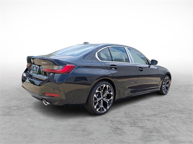 2025 Bmw 330i xDrive Sedan photo 3