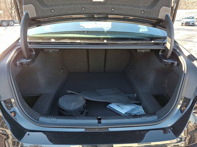 2026 BMW 5 Series 530i - Photo 28