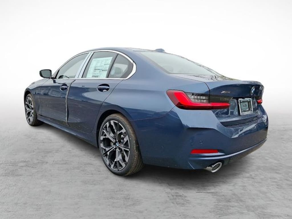 New 2026 BMW 330i xDrive Sedan