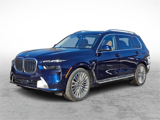 2023 BMW X7 40i's photo