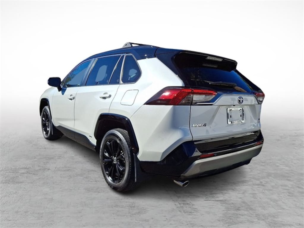 Used 2022 Toyota RAV4 Hybrid XSE SUV