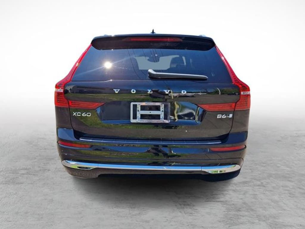 Used 2022 Volvo XC60 B6 AWD Inscription SUV