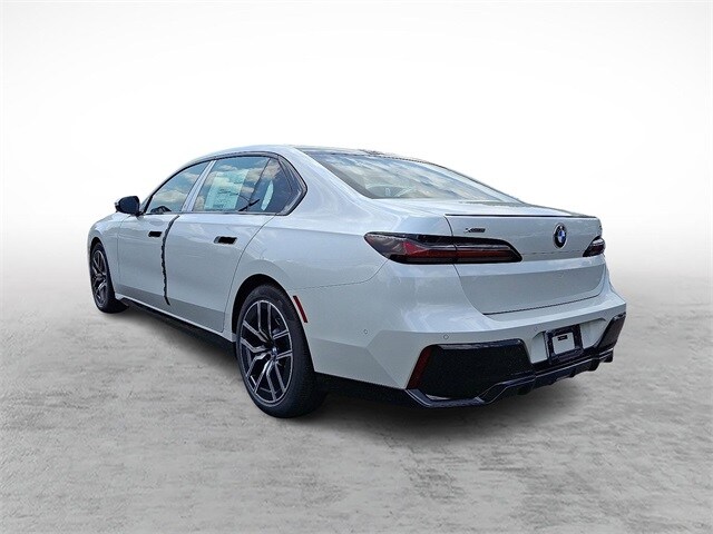 2025 Bmw 740i xDrive photo 2