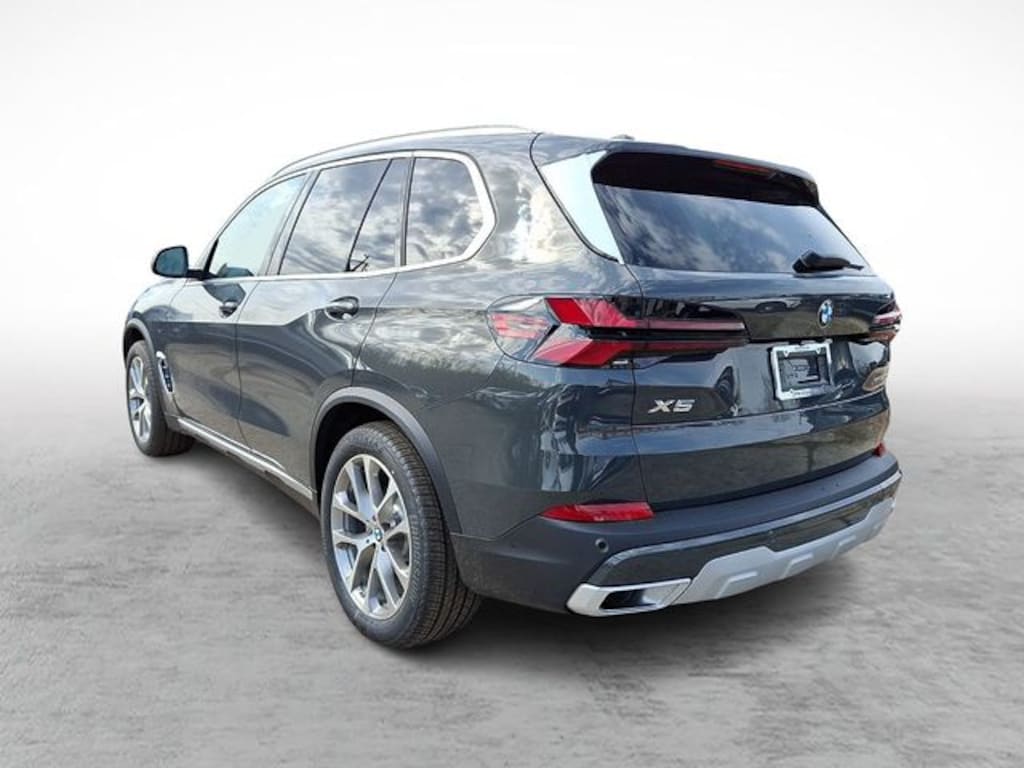 New 2026 BMW X5 xDrive40i SUV