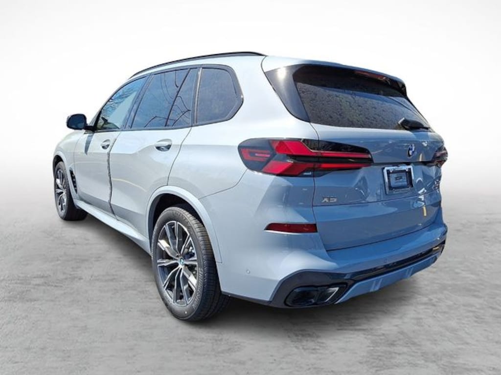 New 2026 BMW X5 M60i SUV
