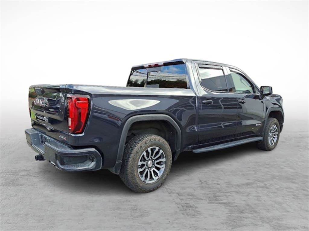 Used 2022 GMC Sierra 1500 AT4 Truck Crew Cab