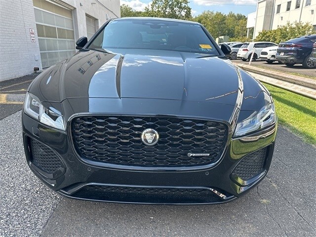 2024 Jaguar XF P300 R-Dynamic SE photo 2