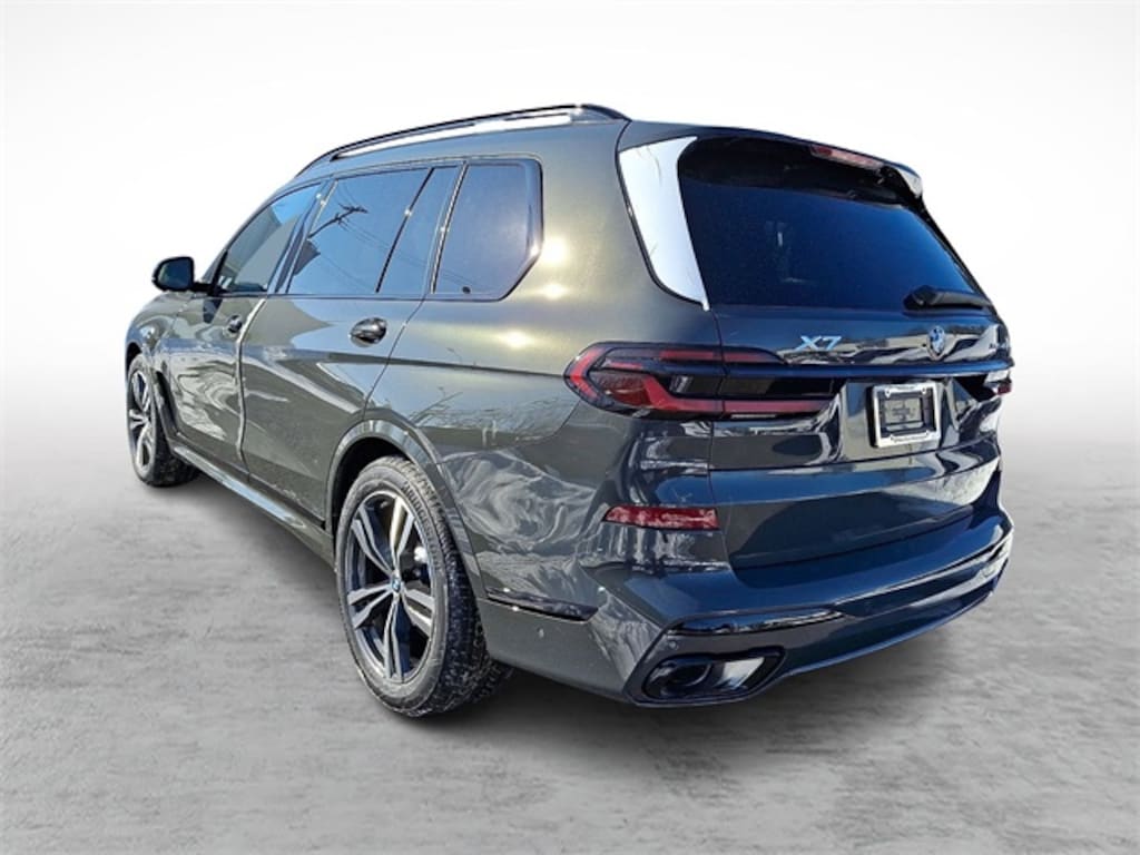 New 2026 BMW X7 xDrive40i SUV