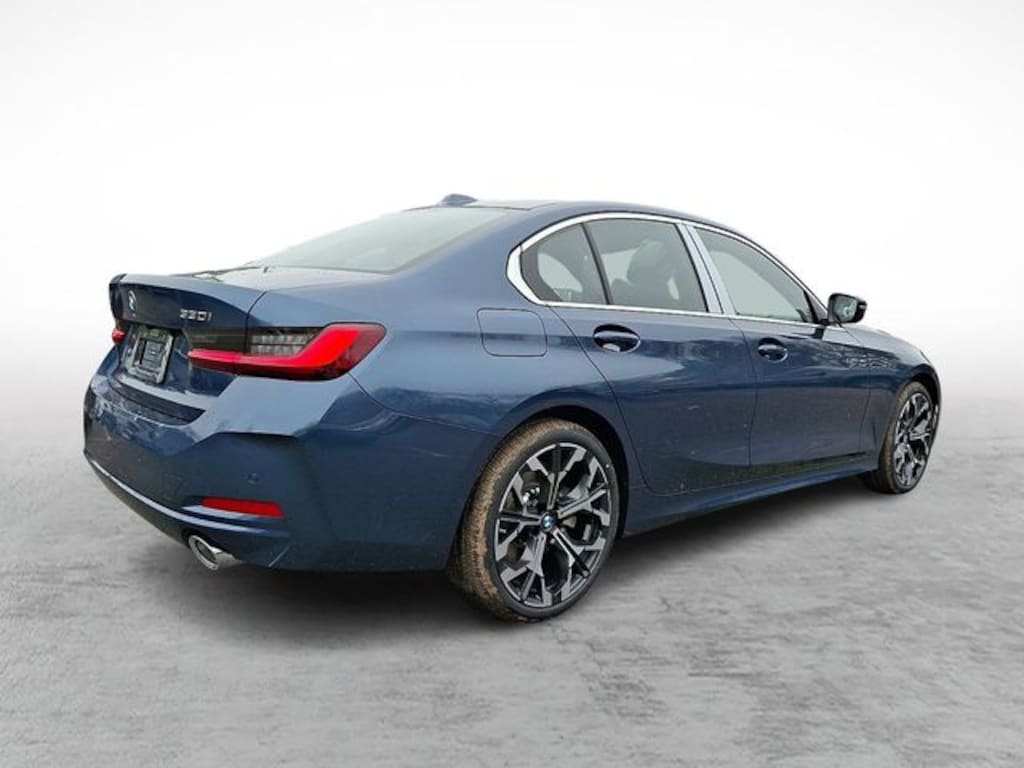 New 2026 BMW 330i xDrive Sedan