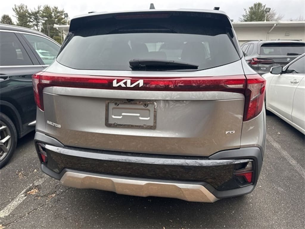 Used 2024 Kia Seltos EX SUV