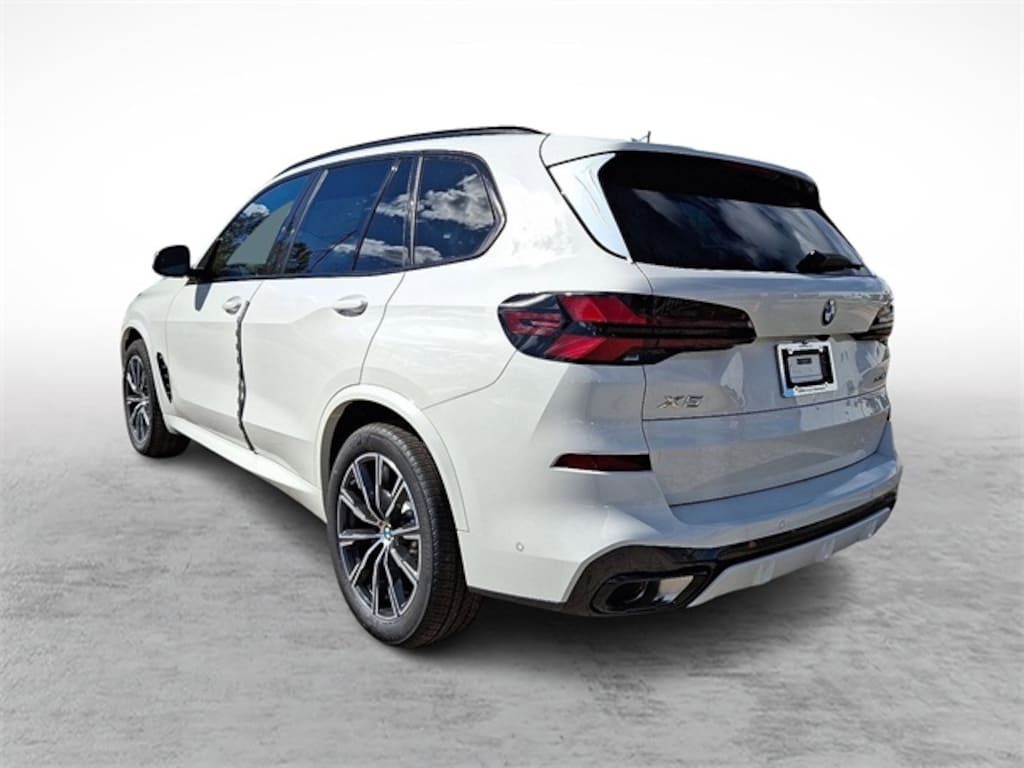 New 2026 BMW X5 xDrive40i SUV