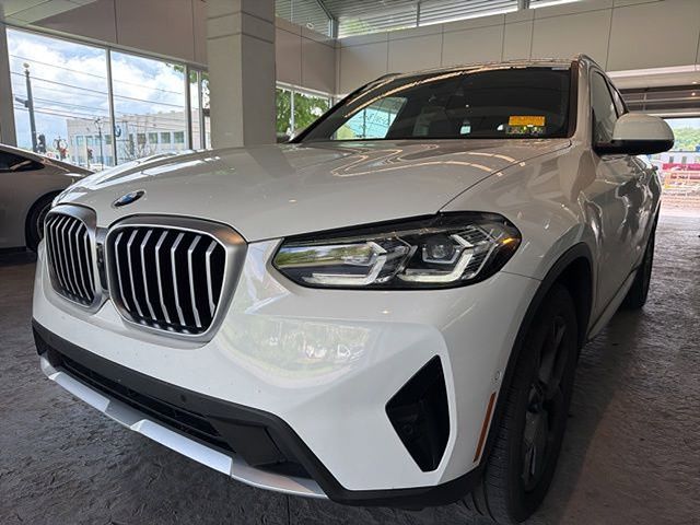 2023 BMW X3 xDrive30i's photo